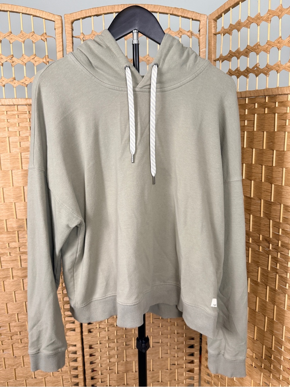#314 Vuori Laguna Cropped Hoodie Laurel Size Large